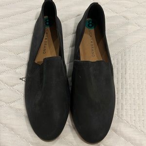 Slip on loafers lucky brand size 8